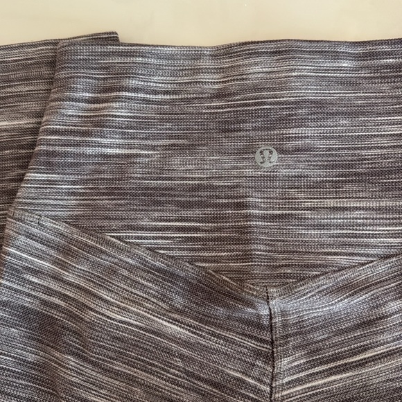 Lululemon cropped leggings - Picture 4 of 5